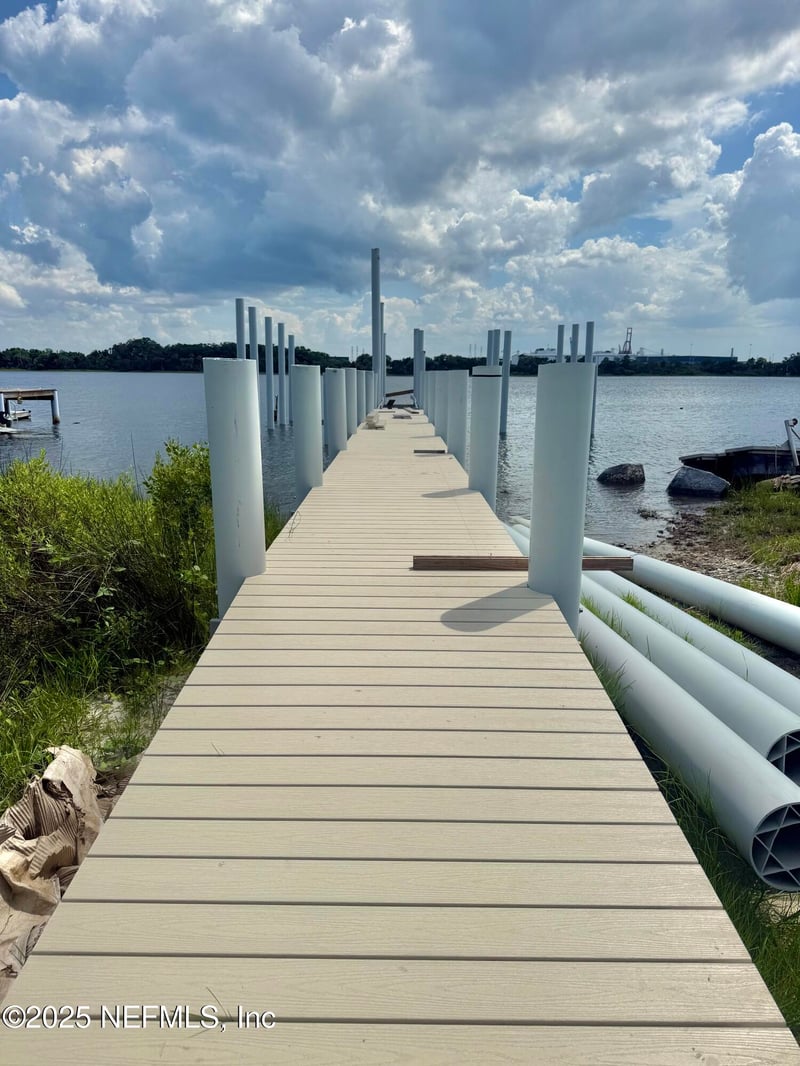 6030 Heckscher Dr, Jacksonville, FL 32226