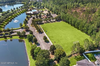 529 Deercroft Ln, Orange Park, FL 32065