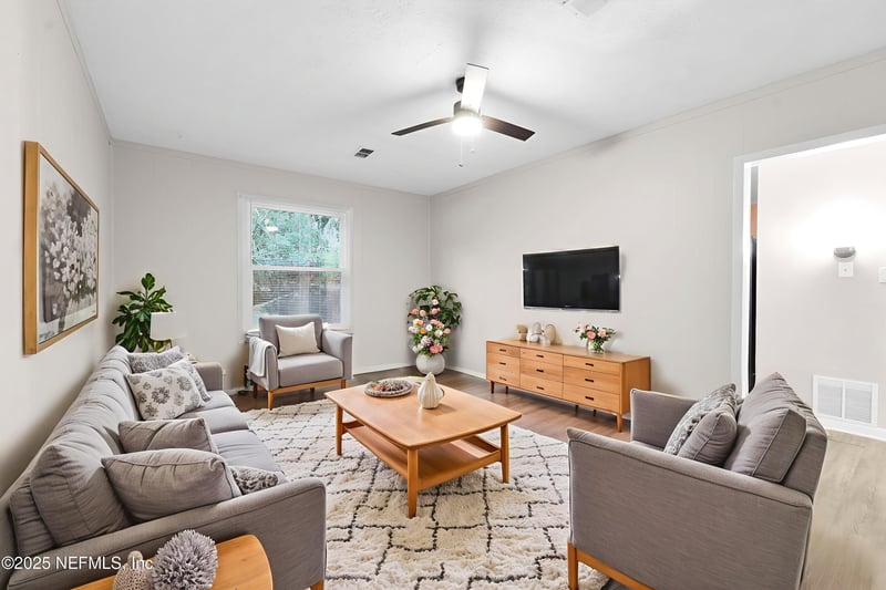 5456 Timuquana Rd, Jacksonville, FL 32210