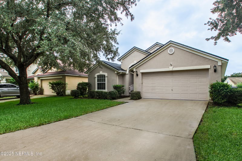 574 Longmill Ln, Orange Park, FL 32065
