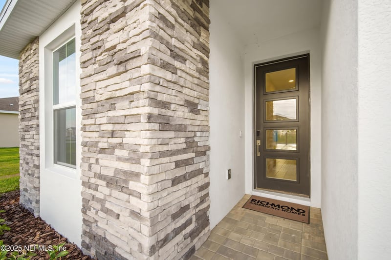 9127 Players Dr, Weeki Wachee, FL 34613