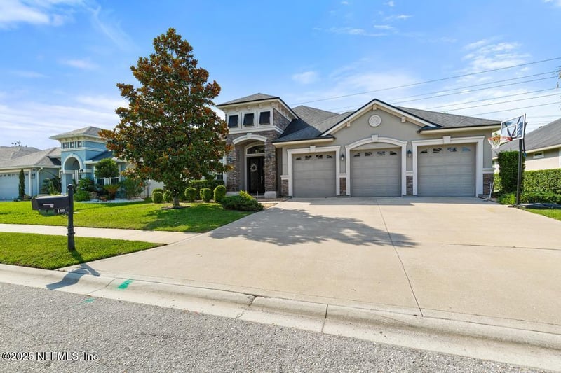 180 Ellsworth Cir, St Johns, FL 32259