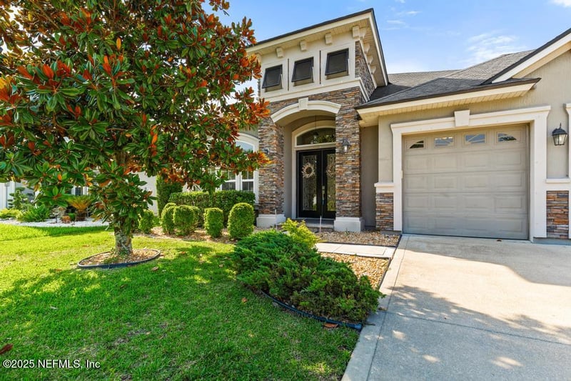 180 Ellsworth Cir, St Johns, FL 32259