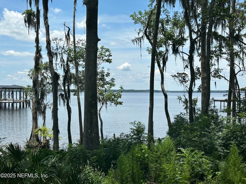 330 Hallowes Cv, St Johns, FL 32259