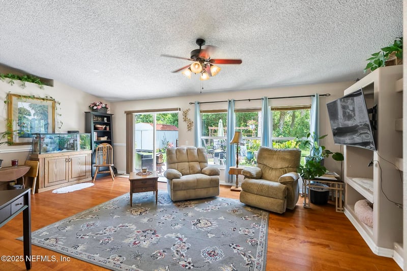 12 Luther Dr, Palm Coast, FL 32137