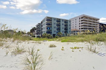 731 1st St #2F, Jacksonville Beach, FL 32250