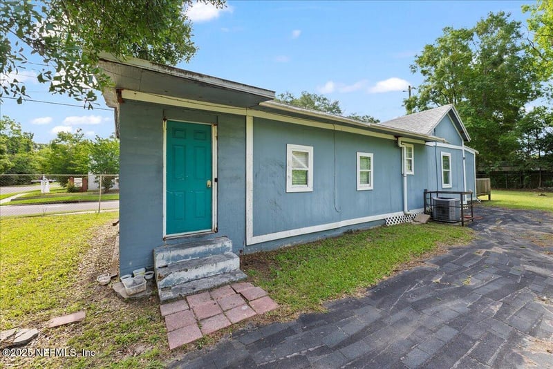 2202 1st St, Jacksonville, FL 32209
