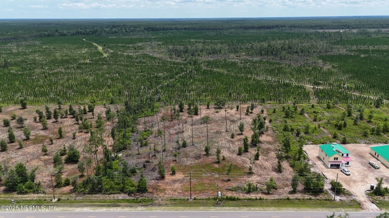 8559 Ford Rd, Bryceville, FL 32009