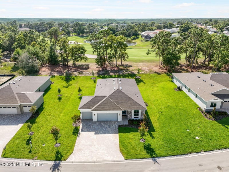 9071 Players Dr, Weeki Wachee, FL 34613