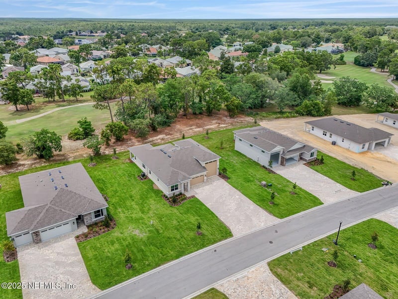 9157 Players Dr, Weeki Wachee, FL 34613