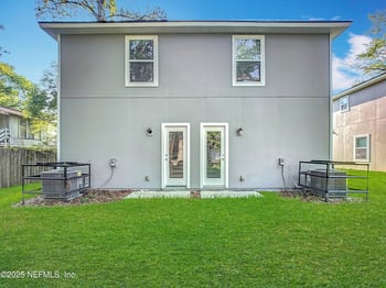 1238 Pangola Dr, Jacksonville, FL 32205