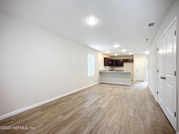 1231 Pangola Dr, Jacksonville, FL 32205