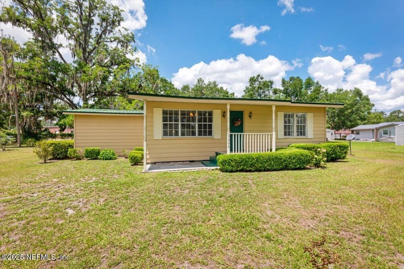 37206 Cypress Ln, Hilliard, FL 32046