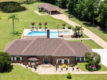 10710 Sky Lark Dr, Jacksonville, FL 32257