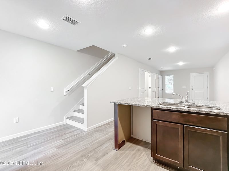 1246 Mull St, Jacksonville, FL 32205