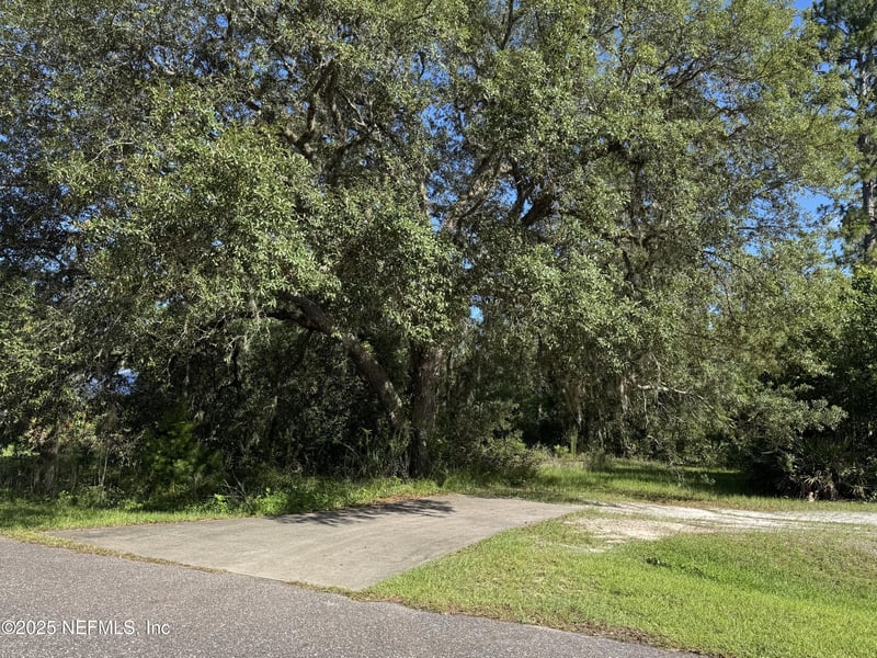 149 Blackjack Cir, Hollister, FL 32147