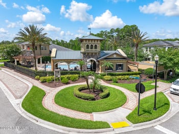 435 Wingstone Dr, Jacksonville, FL 32081