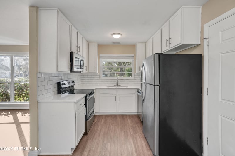 1913 Delaroche Dr, Jacksonville, FL 32210