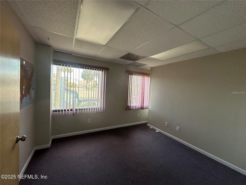 433 Silver Beach Ave, Daytona Beach, FL 32118