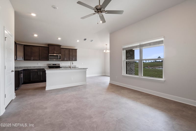 3115 Forest View Ln, Green Cove Springs, FL 32043