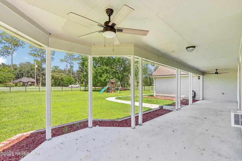 5592 Dianthus St, Green Cove Springs, FL 32043