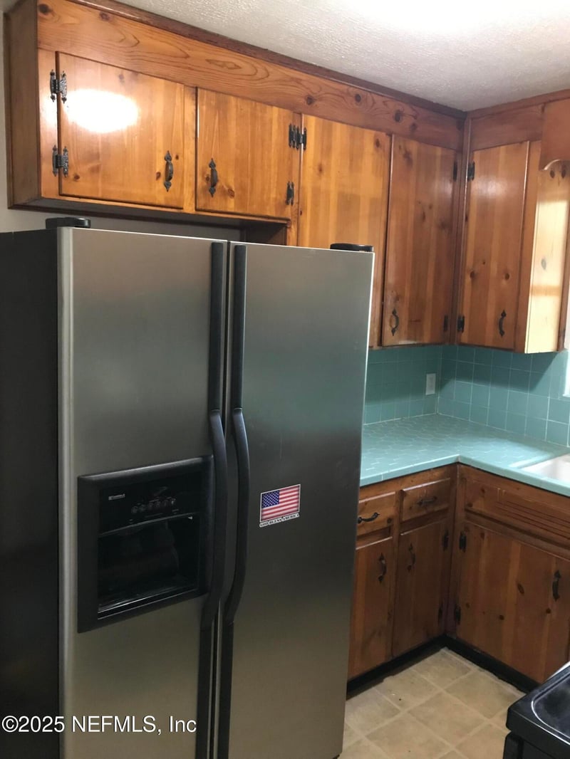 5914 Meadow Ln, Jacksonville, FL 32277