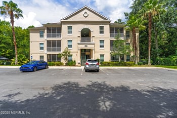 8601 Beach Blvd #209, Jacksonville, FL 32216