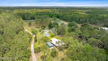 2889 Santa Fe Trl, Hilliard, FL 32046