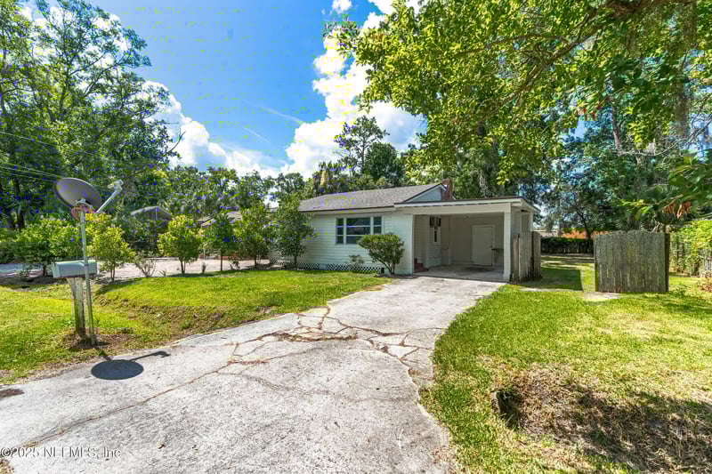 3840 Adirolf Rd, Jacksonville, FL 32207