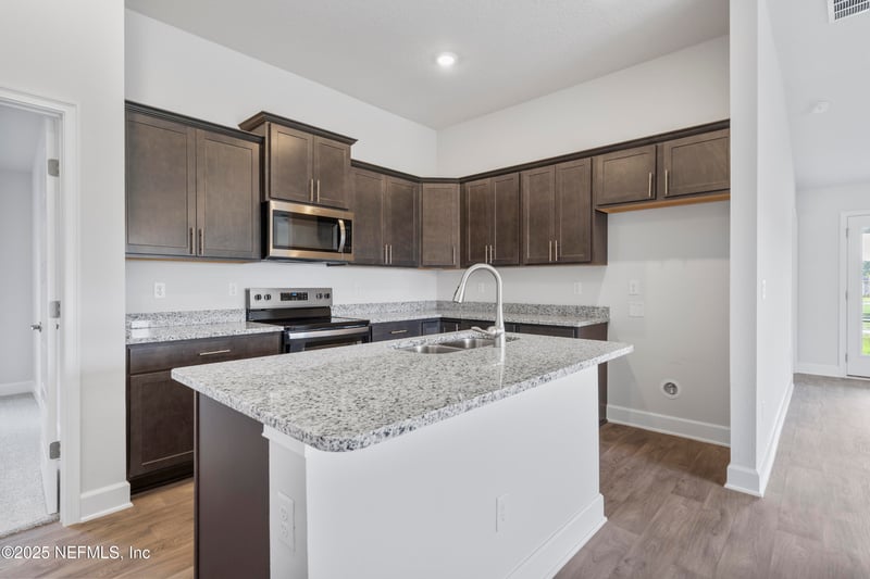 3383 Meadow Ridge Pl, Green Cove Springs, FL 32043