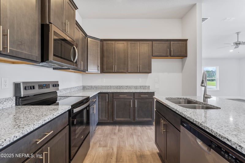 3383 Meadow Ridge Pl, Green Cove Springs, FL 32043