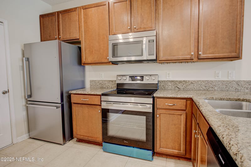 417 Oasis Ln #3B, Orange Park, FL 32073