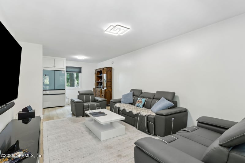 724 14th St, Fernandina Beach, FL 32034