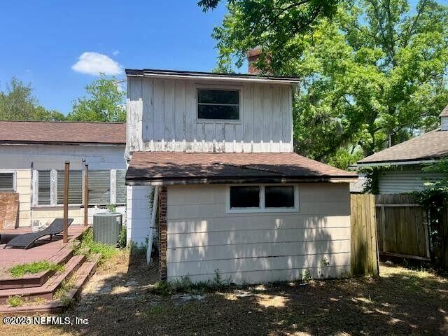 3768 Valley Rd, Jacksonville, FL 32207