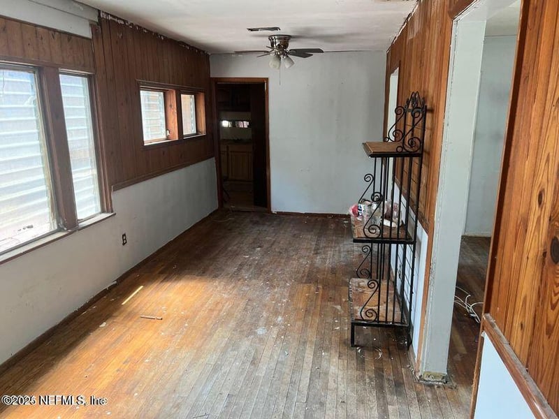 3768 Valley Rd, Jacksonville, FL 32207