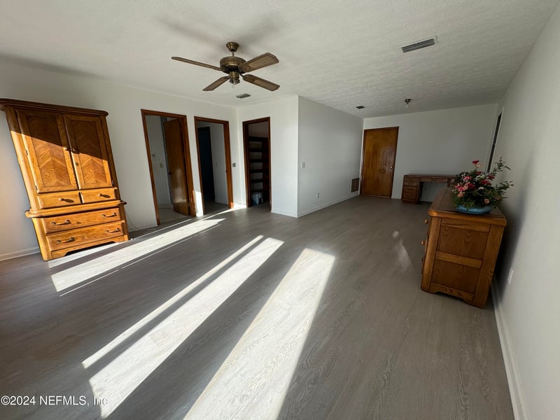 3832 Sandy Shores Dr, Jacksonville, FL 32277