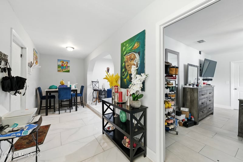 7174 Matthew St, Jacksonville, FL 32210