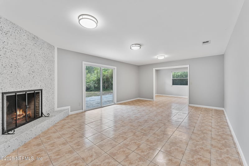 688 Claire Ln, Orange Park, FL 32073