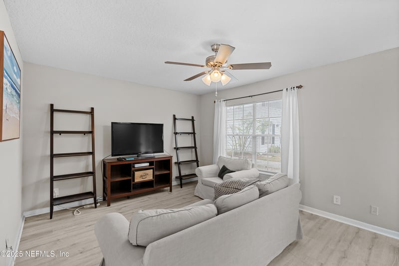 222 Kettering Ct, Orange Park, FL 32073