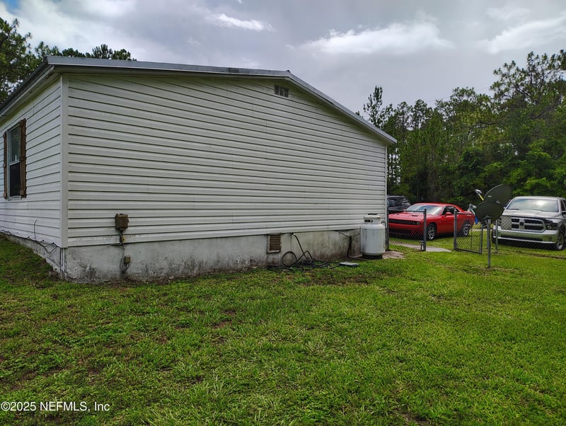 118 Bovona Pl, Palatka, FL 32177