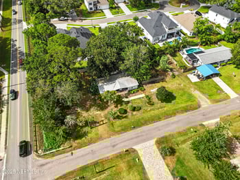 884 Robin Hood Dr, Fernandina Beach, FL 32034