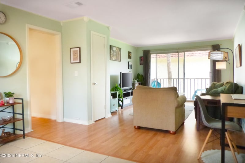 7341 El Ocho Rd #5, Jacksonville, FL 32216