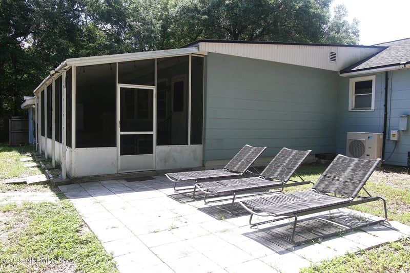 9757 Macarthur Ct, Jacksonville, FL 32246