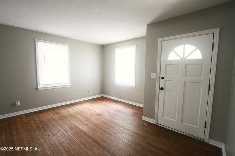 9757 Macarthur Ct, Jacksonville, FL 32246