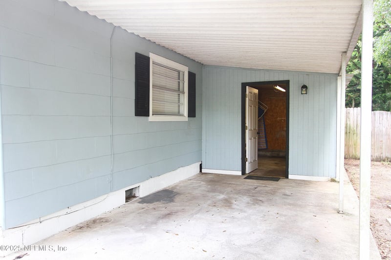 9757 Macarthur Ct, Jacksonville, FL 32246