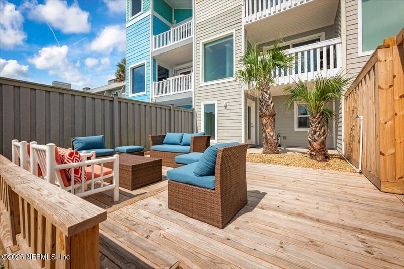 1739 1st St, Jacksonville Beach, FL 32250