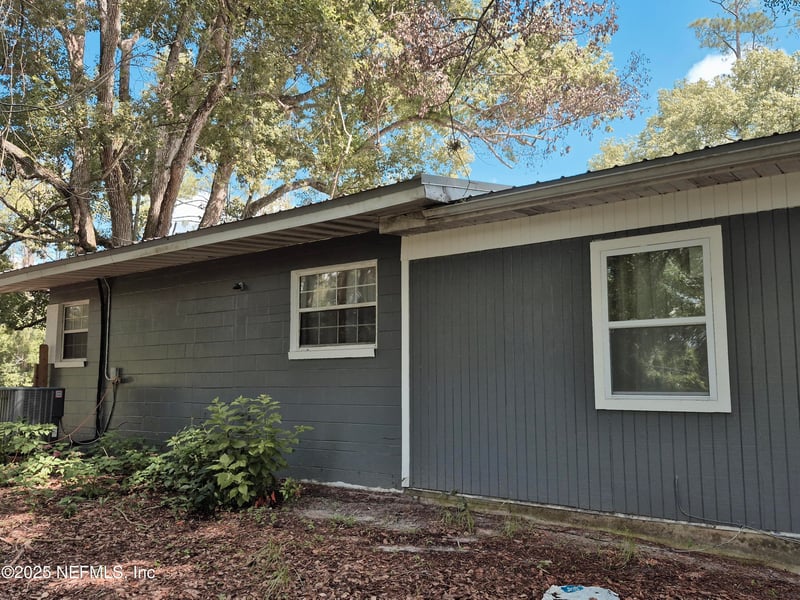 282 Byrd Rd, Crescent, FL 32112