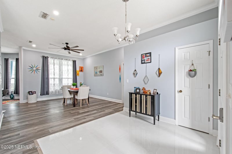 12295 Country Cove Ct, Jacksonville, FL 32225