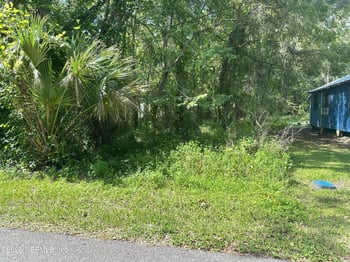 222 Holtz St, Hastings, FL 32145