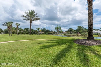 17 Old Oak Dr, Palm Coast, FL 32137